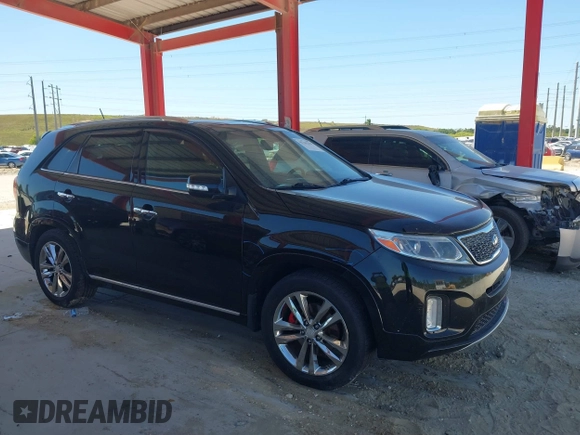 2015 Kia Sorento SX Limited with VIN 5XYKW4A74FG638961, listed as a IAAI auction lot 41763253 with 111,826 mi miles. Bid and sale history available at carsss.com. Image 13.