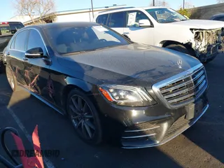 2019 Mercedes-Benz S 560 z VIN WDDUG8DB1KA476963, wystawiony jako IAAI lot #41631804 z przebiegiem 81 401 mil mil oraz . Historia ofert i sprzedaży dostępna na DreamBid. Obrazek 1.