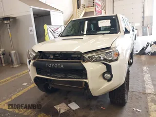 2018 Toyota 4Runner SR5 with VIN JTEBU5JRXJ5603321, listed as a IAAI auction lot 41671207 with 56,540 mi miles. Bid and sale history available at carsss.com. Image 13.