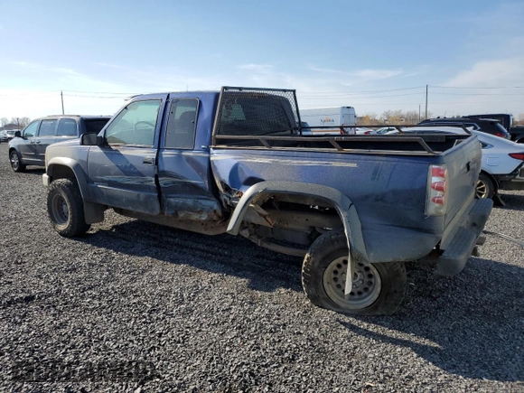 1995 GMC Sierra 1500 z VIN 2GTEK19K3S1591653, wystawiony jako Copart lot #75799124 z przebiegiem 329 311 mil mil oraz Nie do naprawy. Historia ofert i sprzedaży dostępna na DreamBid. Obrazek 2.