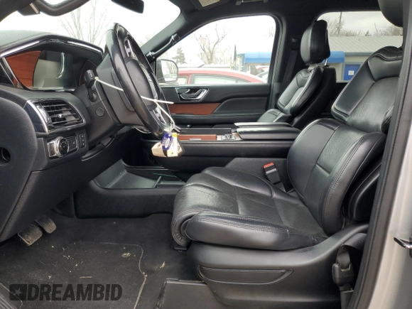 2020 Lincoln Navigator with VIN 5LMJJ2NT0LEL09760, listed as a Copart auction lot 86628254 with 118,733 mi miles and Salvage title. Bid and sale history available at DreamBid. Image 7.