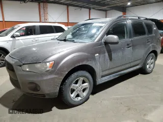 2013 Mitsubishi Outlander z VIN JA4AT2AW9DU606285, wystawiony jako Copart lot #84768124 z przebiegiem 253 229 mil mil oraz Czysty tytuł • Clean title. Historia ofert i sprzedaży dostępna na DreamBid. Obrazek 1.