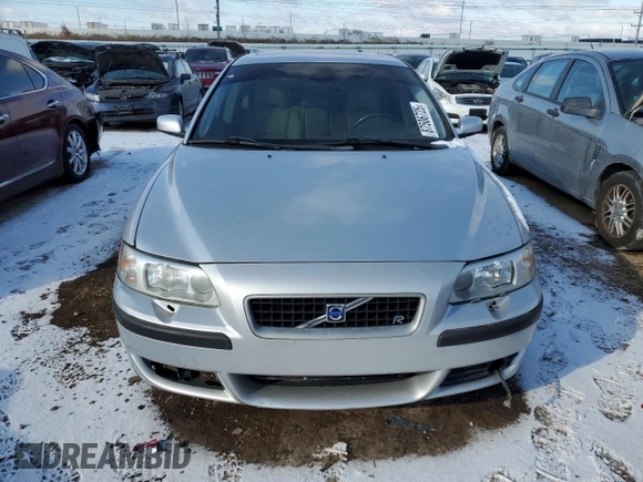 2004 Volvo S60 R with VIN YV1RH52Y342387597, listed as a Copart auction lot 87506725 with 123,733 mi miles and Salvage Title. Bid and sale history available at carsss.com. Image 5.