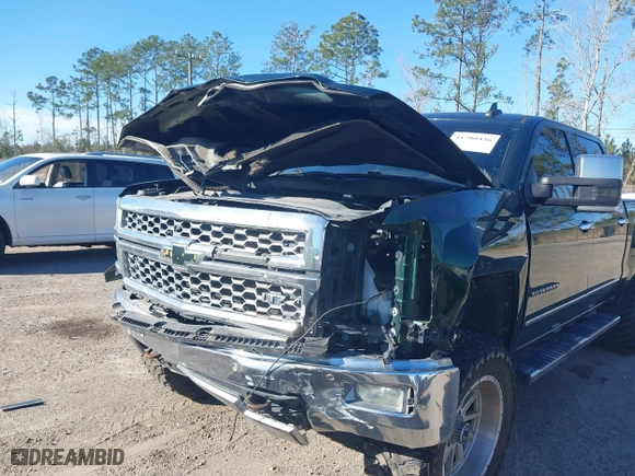 2015 Chevrolet Silverado 1500 LTZ with VIN 3GCUKSEC1FG173590, listed as a IAAI auction lot 41700436 with 117,102 mi miles. Bid and sale history available at carsss.com. Image 6.