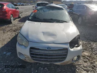 2005 Chrysler Sebring with VIN 1C3EL46X65N692059, listed as a Copart auction lot 82400684 with Not provided miles and Salvage title. Bid and sale history available at DreamBid. Image 5.