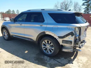 2021 Ford Explorer Limited with VIN 1FMSK8FHXMGA88644, listed as a IAAI auction lot 41833022 with 123,054 mi miles. Bid and sale history available at carsss.com. Image 3.