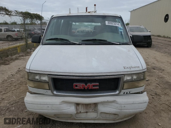 2000 GMC Safari z VIN 1GDDM19W3YB518506, wystawiony jako Copart lot #80923314 z przebiegiem 303 166 mil mil oraz Szkody całkowita. Historia ofert i sprzedaży dostępna na DreamBid. Obrazek 5.