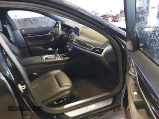 2019 BMW 7 Series 750i xDrive with VIN WBA7F2C51KB239044, listed as a IAAI auction lot 42756026 with 65,028 mi miles and . Bid and sale history available at DreamBid. Image 5.