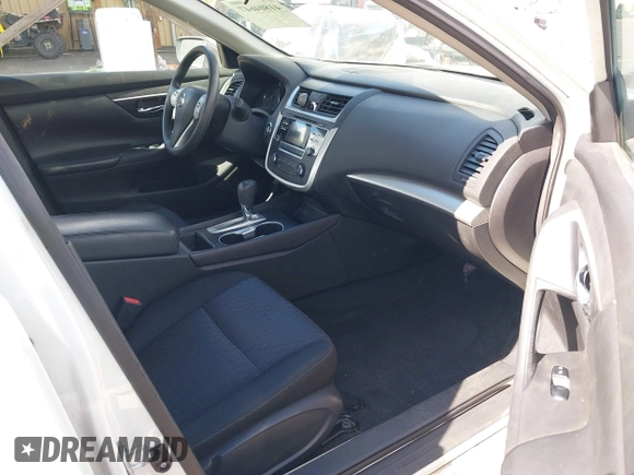 2016 Nissan Altima 2.5 S with VIN 1N4AL3AP1GN305423, listed as a IAAI auction lot 41804647 with 150,122 mi miles. Bid and sale history available at carsss.com. Image 5.