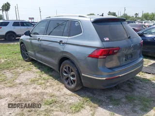 2023 Volkswagen Tiguan SE with VIN 3VVNB7AX2PM064599, listed as a IAAI auction lot 41923005 with Not provided miles and . Bid and sale history available at DreamBid. Image 3.