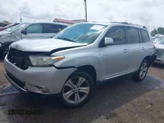 2011 Toyota Highlander Limited with VIN 5TDDK3EH4BS088031, listed as a IAAI auction lot 42515112 with 229,117 mi miles and . Bid and sale history available at DreamBid. Image 2.