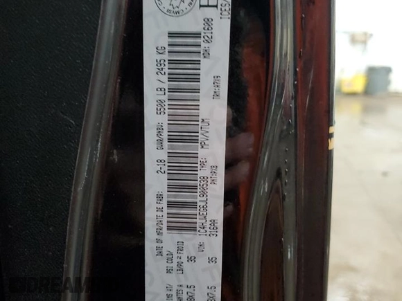 2018 Jeep Wrangler Unlimited Sahara z VIN 1C4HJWEG6JL900538, wystawiony jako Copart lot #54495635 z przebiegiem 134 532 mil mil oraz Czysty tytuł • Clean title. Historia ofert i sprzedaży dostępna na DreamBid. Obrazek 13.
