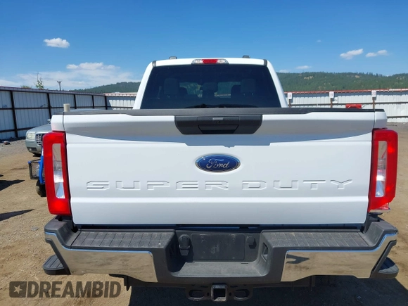 2025 Ford F-250 XL с VIN 1FT7W2BT5SEC99779, выставлен на аукционе IAAI как лот 42849068 с пробегом 7 850 миль миль и . История ставок и продаж доступна на DreamBid. Изображение 16.