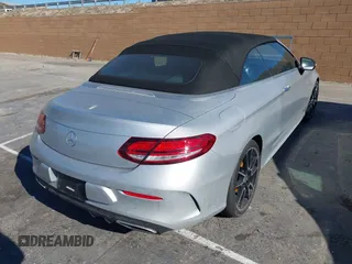 2019 Mercedes-Benz C 300 with VIN WDDWK8DB6KF856343, listed as a IAAI auction lot 41442466 with 20,520 mi miles and . Bid and sale history available at carsss.com. Image 4.