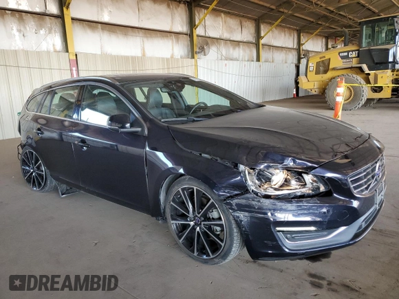 2017 Volvo V60 Premier with VIN YV140MEK7H1338322, listed as a Copart auction lot 87402344 with 58,365 mi miles and Salvage Title. Bid and sale history available at carsss.com. Image 4.