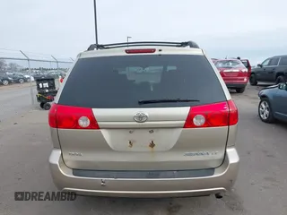 2007 Toyota Sienna CE with VIN 5TDZK23C27S006778, listed as a IAAI auction lot 41932534 with 244,921 mi miles. Bid and sale history available at carsss.com. Image 16.