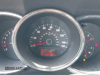 2011 Kia Sorento LX with VIN 5XYKT3A15BG126618, listed as a IAAI auction lot 41929422 with 192,781 mi miles. Bid and sale history available at carsss.com. Image 7.