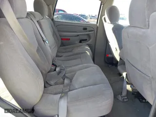 2004 Chevrolet Tahoe LT with VIN 1GNEC13Z44R323201, listed as a IAAI auction lot 41481138 with 216,869 mi miles. Bid and sale history available at carsss.com. Image 8.