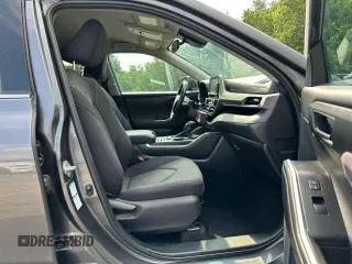 2021 Toyota Highlander L z VIN 5TDBZRBHXMS545583, wystawiony jako Copart lot #65928105 z przebiegiem 143 121 mil mil oraz Czysty tytuł • Clean title. Historia ofert i sprzedaży dostępna na DreamBid. Obrazek 6.