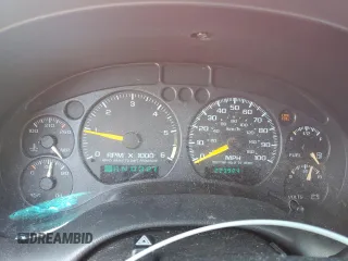 2000 Chevrolet Blazer LT z VIN 1GNDT13W8Y2392666, wystawiony jako Copart lot #56652895 z przebiegiem 223 924 mil mil oraz Szkoda całkowita • Salvage title. Historia ofert i sprzedaży dostępna na DreamBid. Obrazek 9.