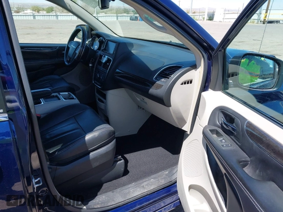 2014 Chrysler Town & Country Touring with VIN 2C4RC1BGXER131707, listed as a IAAI auction lot 42017348 with 120,790 mi miles and . Bid and sale history available at DreamBid. Image 5.