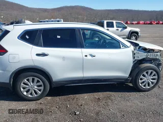 2017 Nissan Rogue SV with VIN KNMAT2MV8HP595664, listed as a IAAI auction lot 41932361 with 89,842 mi miles. Bid and sale history available at carsss.com. Image 13.