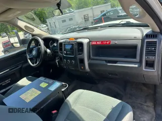 2014 Ram 4500 z VIN 3C7WRKAJ2EG281808, wystawiony jako Copart lot #59710425 z przebiegiem 129 348 mil mil oraz Czysty tytuł • Clean title. Historia ofert i sprzedaży dostępna na DreamBid. Obrazek 5.