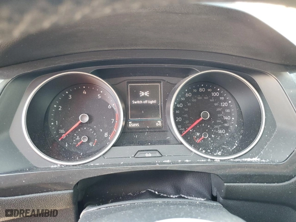 2018 Volkswagen Tiguan SEL with VIN 3VV3B7AX9JM215887, listed as a Copart auction lot 53504555 with 65,895 mi miles and Clean Title. Bid and sale history available at carsss.com. Image 9.