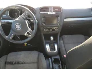 2014 Volkswagen Golf with VIN WVWDB7AJ9EW002927, listed as a Copart auction lot 85236304 with 133,592 mi miles and Salvage title. Bid and sale history available at DreamBid. Image 8.