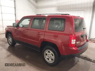 2016 Jeep Patriot Sport with VIN 1C4NJRBB0GD782440, listed as a IAAI auction lot 41311967 with 160,131 mi miles and . Bid and sale history available at carsss.com. Image 3.
