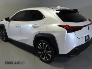 2019 Lexus UX 200 z VIN JTHY3JBH4K2014363, wystawiony jako Copart lot #58555715 z przebiegiem 92 751 mil mil oraz Szkody całkowita. Historia ofert i sprzedaży dostępna na DreamBid. Obrazek 4.