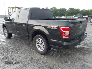 2018 Ford F-150 XL z VIN 1FTEW1CP4JFB01141, wystawiony jako IAAI lot #42703141 z przebiegiem 232 138 mil mil oraz . Historia ofert i sprzedaży dostępna na DreamBid. Obrazek 3.
