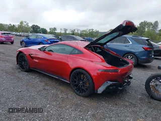 2023 Aston Martin Vantage z VIN SCFSMGAW8PGN08275, wystawiony jako IAAI lot #40460970 z przebiegiem 2 602 mil mil oraz . Historia ofert i sprzedaży dostępna na DreamBid. Obrazek 3.