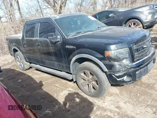 2013 Ford F-150 XL with VIN 1FTFW1EF3DFB16436, listed as a IAAI auction lot 41511840 with 121,865 mi miles. Bid and sale history available at carsss.com. Image 1.