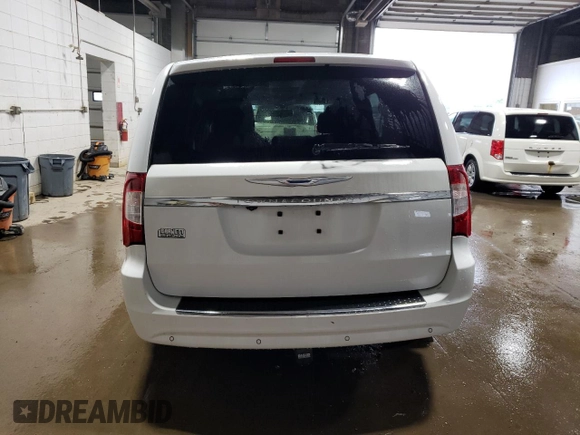 2014 Chrysler Town & Country Touring L z VIN 2C4RC1CG9ER367263, wystawiony jako Copart lot #60829585 z przebiegiem 97 320 mil mil oraz Czysty tytuł • Clean title. Historia ofert i sprzedaży dostępna na DreamBid. Obrazek 6.