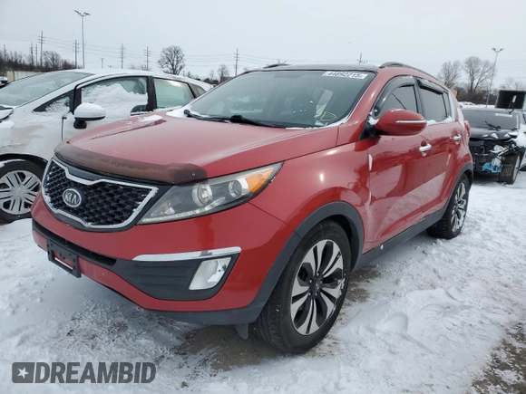 2011 Kia Sportage SX with VIN KNDPCCA62B7151796, listed as a Copart auction lot 44892215 with 205,983 mi miles and Salvage Title. Bid and sale history available at carsss.com. Image 1.