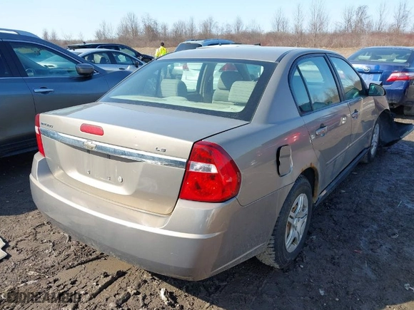 2008 Chevrolet Malibu Classic LS w/1FL with VIN 1G1ZS58F98F133896, listed as a IAAI auction lot 41768695 with 168,492 mi miles. Bid and sale history available at carsss.com. Image 4.