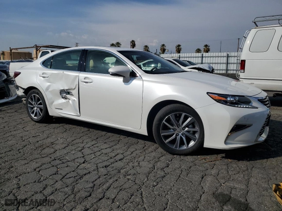2016 Lexus ES 300h Hybrid with VIN JTHBW1GG8G2122425, listed as a Copart auction lot 43008285 with 120,916 mi miles and Salvage Title. Bid and sale history available at carsss.com. Image 4.