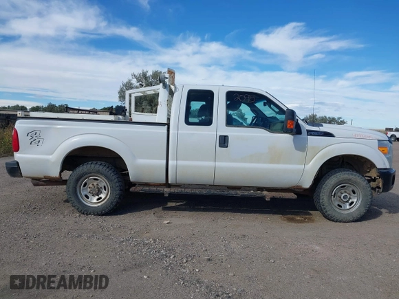 2016 Ford Super Duty F-250 SRW XLT with VIN 1FT7X2B62GEC44396, listed as a IAAI auction lot 40302095 with 154,762 mi miles. Bid and sale history available at carsss.com. Image 14.