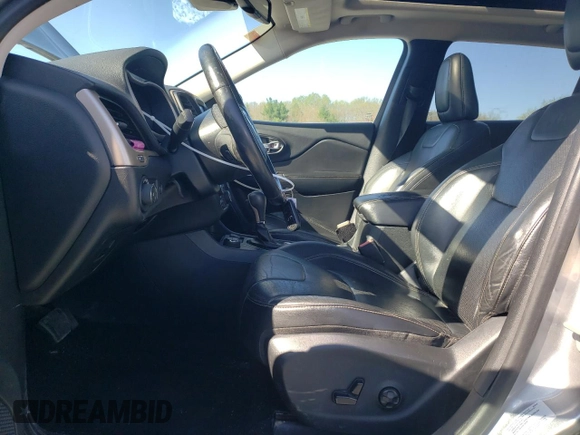 2015 Jeep Cherokee Limited with VIN 1C4PJMDS3FW564665, listed as a Copart auction lot 54505645 with 155,409 mi miles and Clean Title. Bid and sale history available at DreamBid. Image 7.