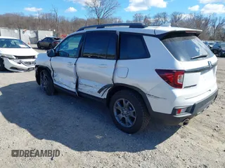 2024 Honda Passport TrailSport с VIN 5FNYF8H69RB016415, выставлен на аукционе IAAI как лот 41701049 с пробегом 10 365 миль миль и . История ставок и продаж доступна на DreamBid. Изображение 3.