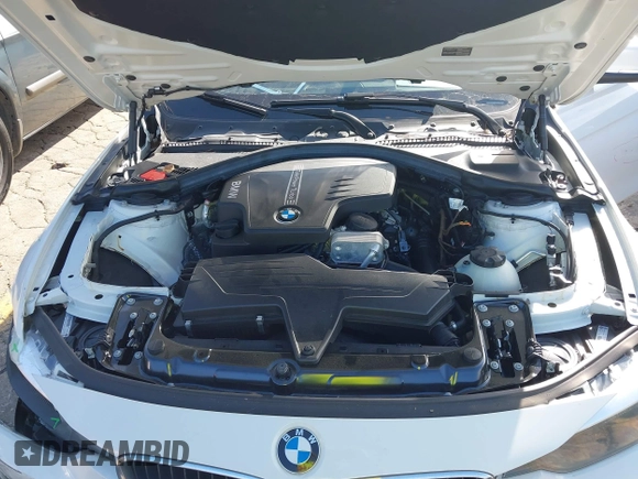 2014 BMW 3 Series 320i with VIN WBA3B1C50EK132169, listed as a IAAI auction lot 41570678 with 28,871 mi miles. Bid and sale history available at carsss.com. Image 10.