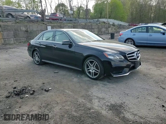 2015 Mercedes-Benz E 350 Luxury with VIN WDDHF8JB3FB118479, listed as a Copart auction lot 54302505 with 103,537 mi miles and Salvage Title. Bid and sale history available at DreamBid. Image 13.