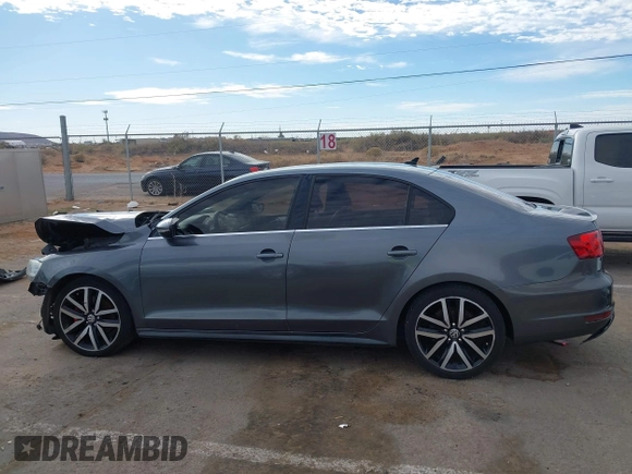 2013 Volkswagen Jetta GLI Autobahn with VIN 3VW467AJ7DM235818, listed as a IAAI auction lot 41061837 with 157,507 mi miles and . Bid and sale history available at DreamBid. Image 15.