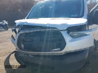 2015 Ford Transit XL с VIN 1FBZX2YM5FKA53431, выставлен на аукционе IAAI как лот 41642635 с пробегом Не указан миль и . История ставок и продаж доступна на DreamBid. Изображение 6.
