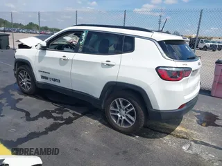 2019 Jeep Compass Latitude with VIN 3C4NJCBB3KT832196, listed as a IAAI auction lot 42210113 with 70,241 mi miles and . Bid and sale history available at DreamBid. Image 3.