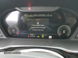 2024 Audi Q3 S line Premium Plus z VIN WA1EECF38R1019391, wystawiony jako Copart lot #47124395 z przebiegiem 9 509 mil mil oraz Szkoda całkowita • Salvage title. Historia ofert i sprzedaży dostępna na DreamBid. Obrazek 9.
