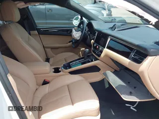 2022 Porsche Macan with VIN WP1AA2A54NLB07869, listed as a IAAI auction lot 42329019 with 41,613 mi miles and . Bid and sale history available at DreamBid. Image 5.