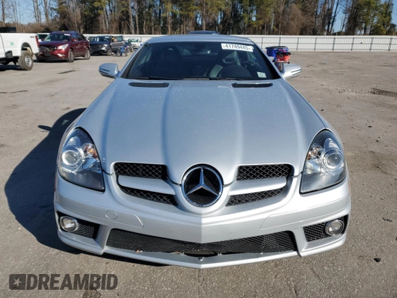 2011 Mercedes-Benz SLK 300 z VIN WDBWK5EA0BF238481, wystawiony jako Copart lot #41749445 z przebiegiem 73 411 mil mil oraz Szkoda całkowita • Salvage title. Historia ofert i sprzedaży dostępna na DreamBid. Obrazek 5.