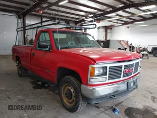 1993 GMC Sierra 1500 with VIN 1GTEK14H0PE542993, listed as a IAAI auction lot 41833743 with 225,085 mi miles and . Bid and sale history available at DreamBid. Image 1.